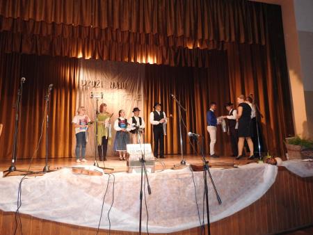 Prireditev Druži naju ples in petje z mednarodno udeležbo 93